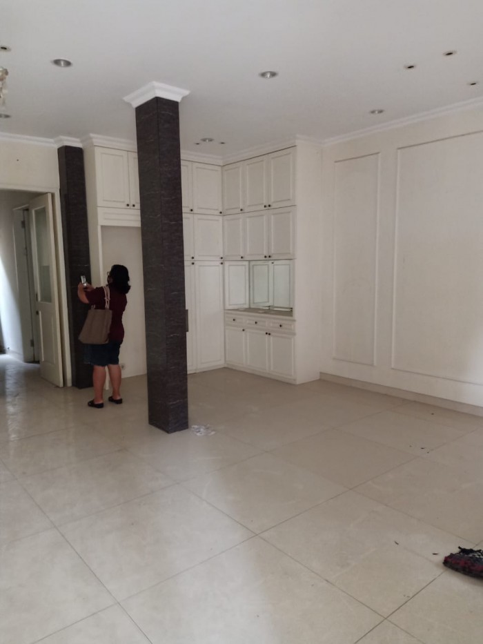 Rumah disewakan Cluster Bahama